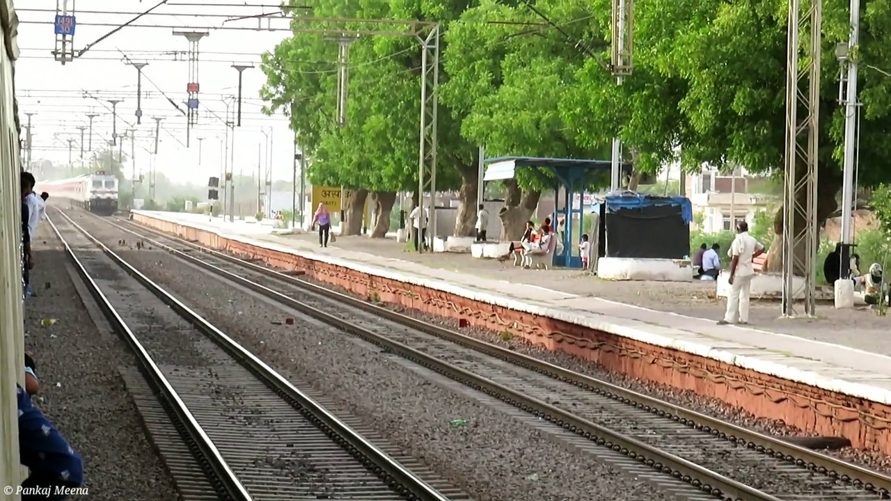 Push - Pull Rajdhani Express at it_s Full Speed