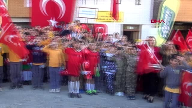 Edirne'de mehmetçik için lokma dağıtıldı, dua okundu