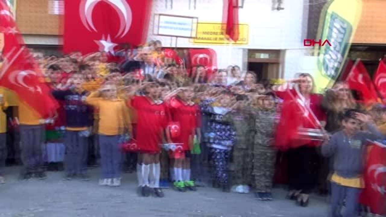 Edirne'de mehmetçik için lokma dağıtıldı, dua okundu