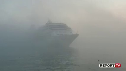 Report TV -Mjegulla “rrethon” Durrësin nga të gjitha anët, anija turistike ndez sirena për ndihmë