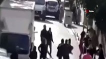 Ataşehir'de iki aile arasında kemerli, tekmeli yumruklu kavga kamerada