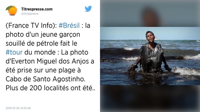 Un jeune garçon enduit de pétrole devient le symbole de la catastrophe écologique qui touche les côtes brésiliennes