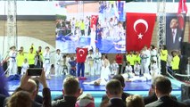 Bakan Kasapoğlu, Ümraniye'de spor tesisi açtı - İSTANBUL