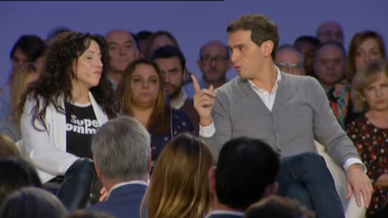 Rivera califica de "chantaje" el manifiesto firmado ayer por partidos independentistas