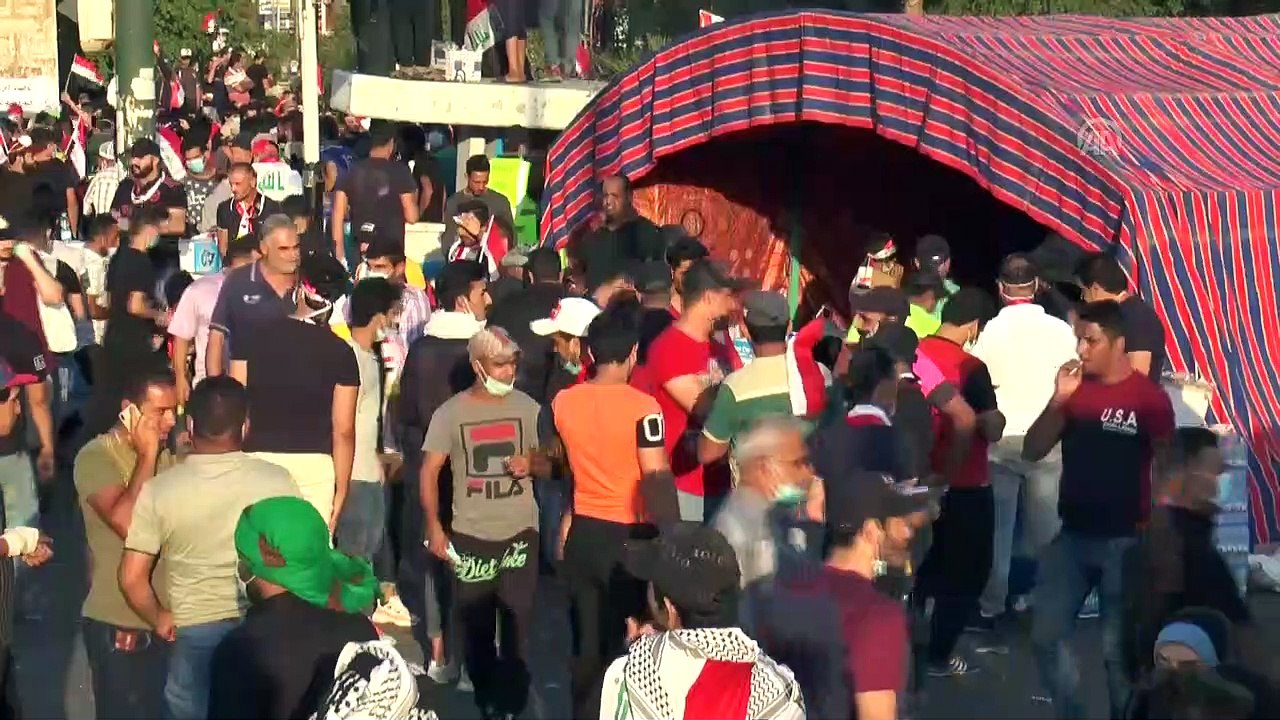Bağdat'ta hükümet karşıtı gösteriler sürüyor (1) - BAĞDAT