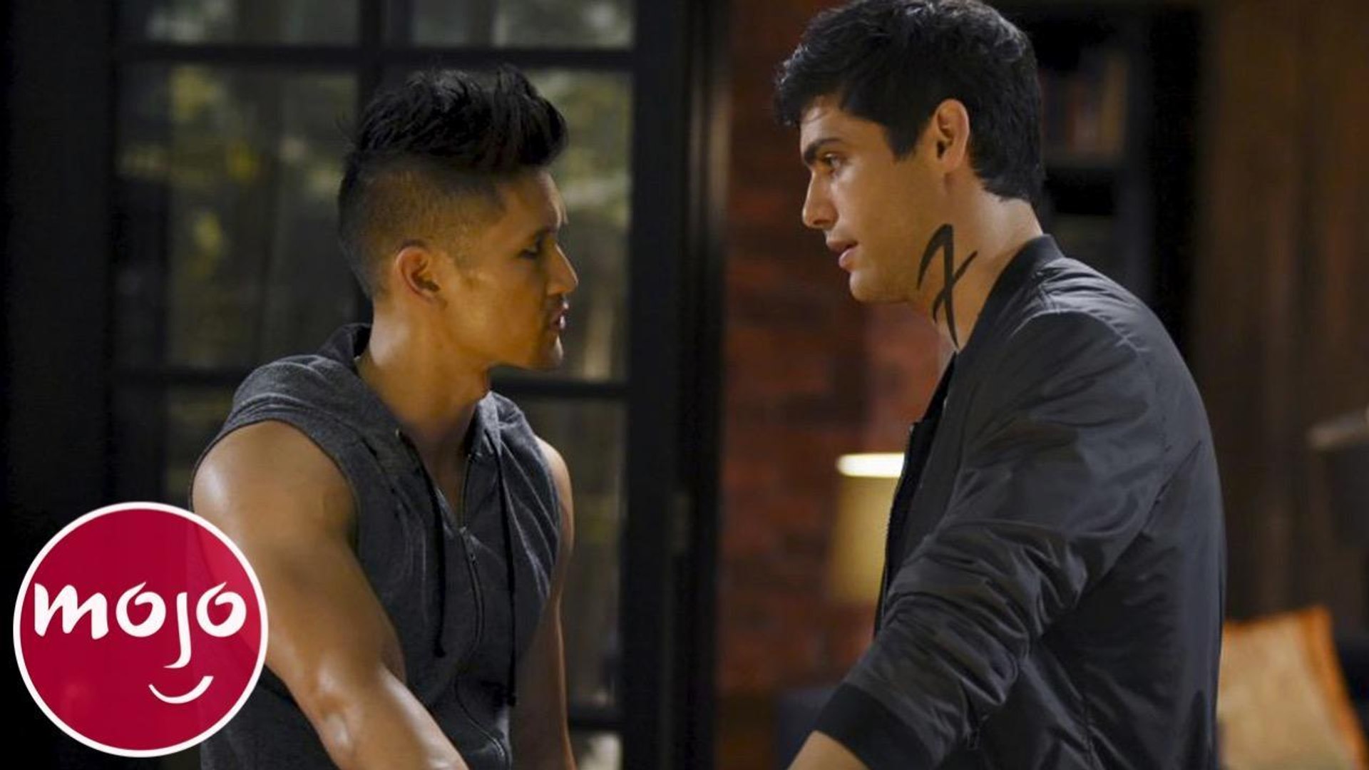 ゲイのデートのヒンジ