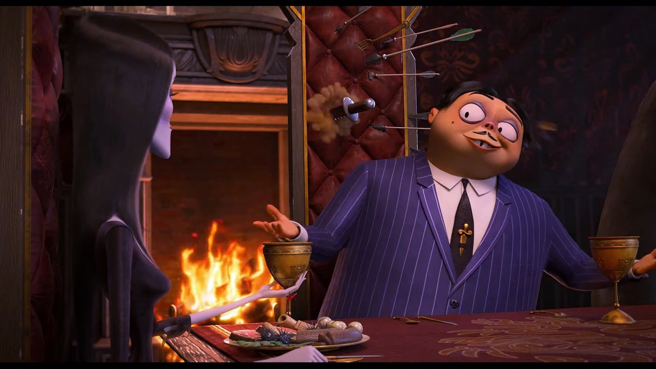 LA FAMILIA ADDAMS - Clip de la Película - Cena en familia