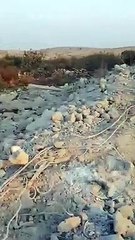 شاهد حجم الدمار بعد عملية الإنزال الأمريكية على منزل بريف إدلب (فيديو)