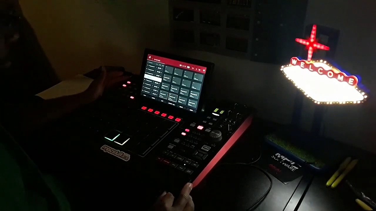 Beatmaking on Akai MPC X - Kinkabu