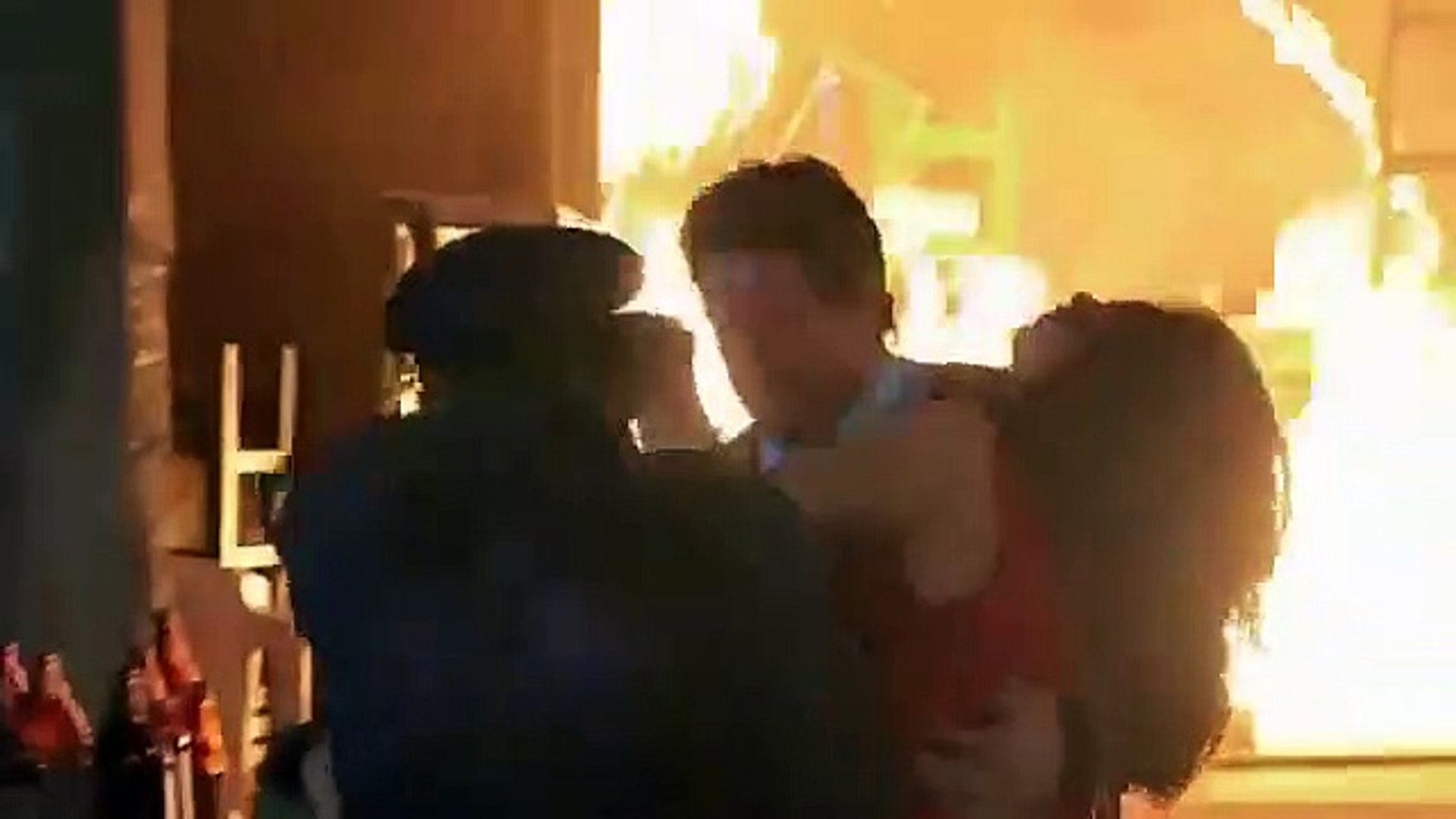 Amor De Barrio Capitulo 8