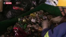 Le Népal trie et recycle les déchets de l’Everest