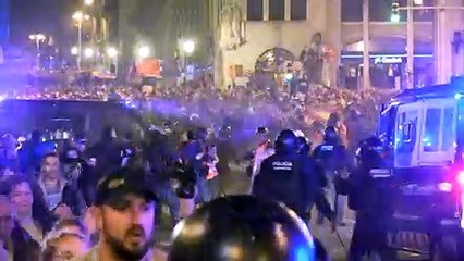مواجهات بين الشرطة والانفصاليين في برشلونة