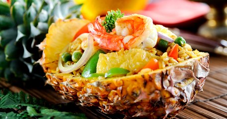 فيديو طريقة عمل سلة سي فود الأنانس.. ألذ طبق استوائي