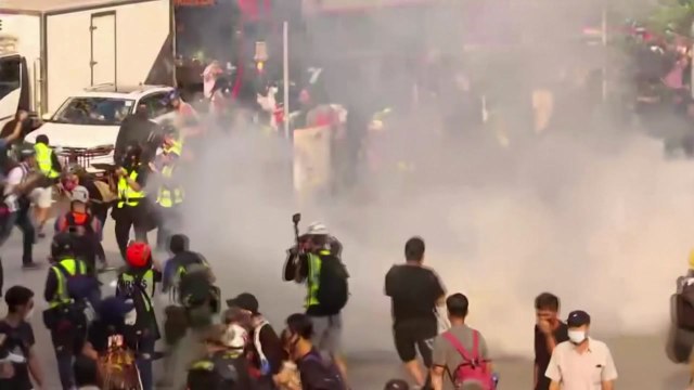 홍콩 시위 5개월째...주말 시위 또 충돌 / YTN