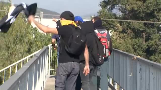 Los CDR cortan varias carreteras para impedir la llegada de manifestantes constitucionalistas a Barcelona