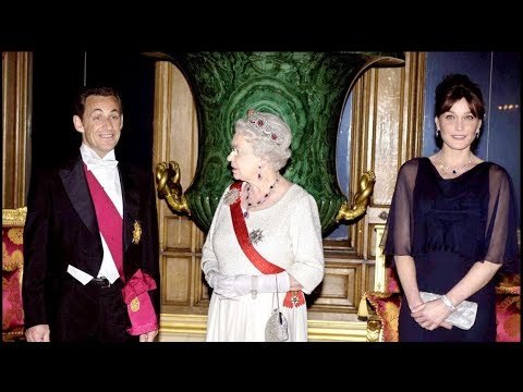 Carla Bruni vantarde Elle aurait fait attendre la reine pour un câlin avec Nicolas Sarkozy