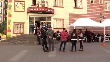 Diyarbakır annelerine destek ziyareti