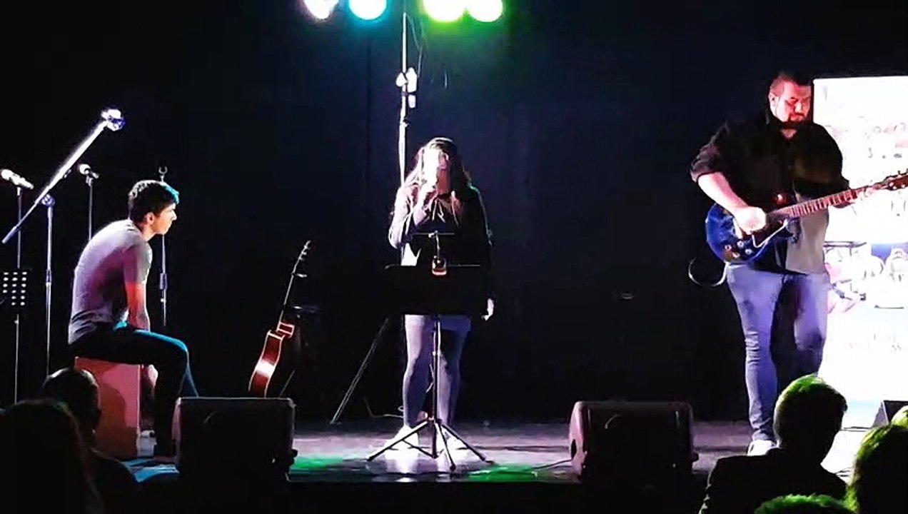 Thau Voice Académie : Karine  interprète "Les portes du pénitencier" de Johnny Halliday