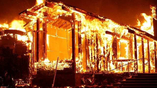 Notstand in Kalifornien: 180.000 müssen ihre Häuser verlassen