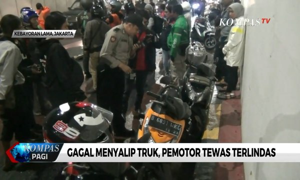 Gagal Menyalip Truk, Pemotor Tewas Terlindas di Jakarta