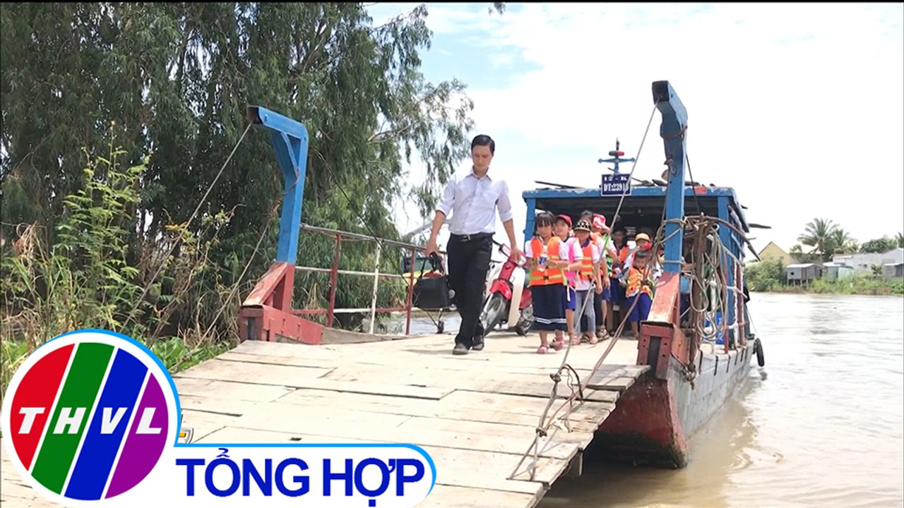 Những thầy cô của học sinh vùng lũ