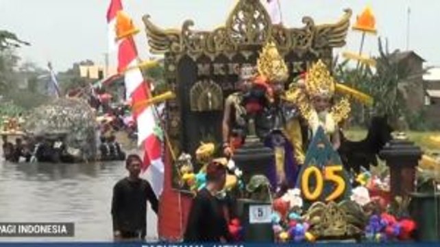 Karnaval di Atas Sungai Meriahkan Peringatan Sumpah Pemuda di Pasuruan