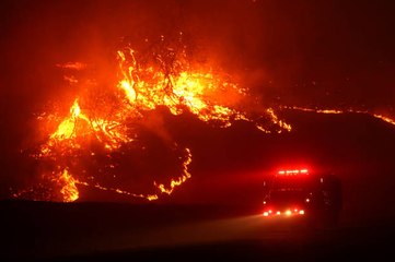 Incendie : 180.000 personnes sommées d'évacuer la Californie