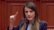 Kercenohet Rudina Hajdari: Merrni masa para se te kemi viktime ne Parlament