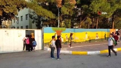 Nusaybin'de öğrenciler 18 günlük aradan sonra tekrar okullarına kavuştu