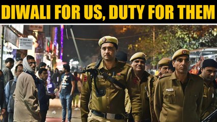 Download Video: Delhi Police Commissioner meets cops on duty on Diwali night | OneIndia News