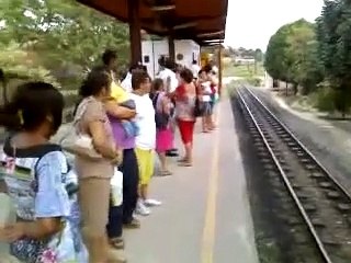 MIDIAN, FERNANDA, LÍDIA E OSMILTON NA ESTAÇÃO MARCOS FREIRE (TREM DIESEL) 05_08_2009