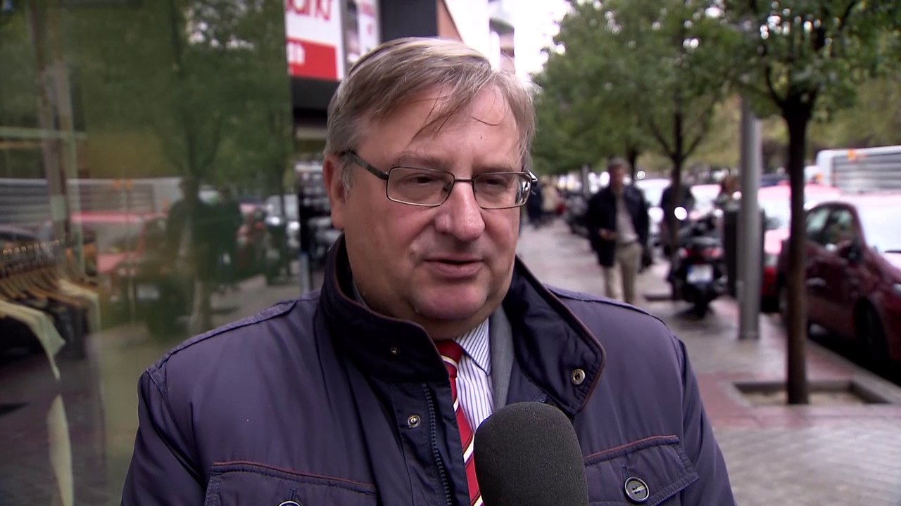 Las lavadoras con inteligencia artificial consiguen que las prendas duren hasta un 18% más