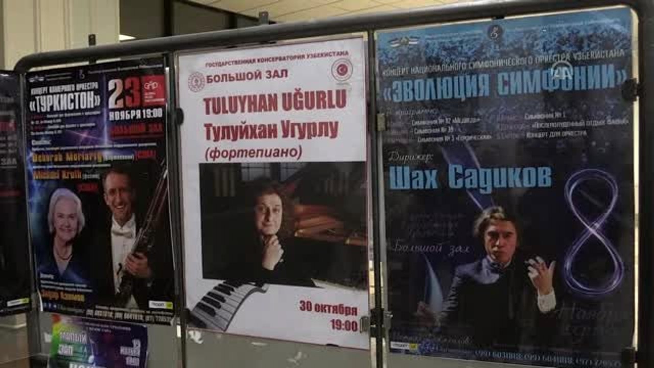 Piyanist Tuluyhan Uğurlu Özbekistan'da konser verdi