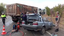 Otomobille hafriyat kamyonu çarpıştı: 1 ölü