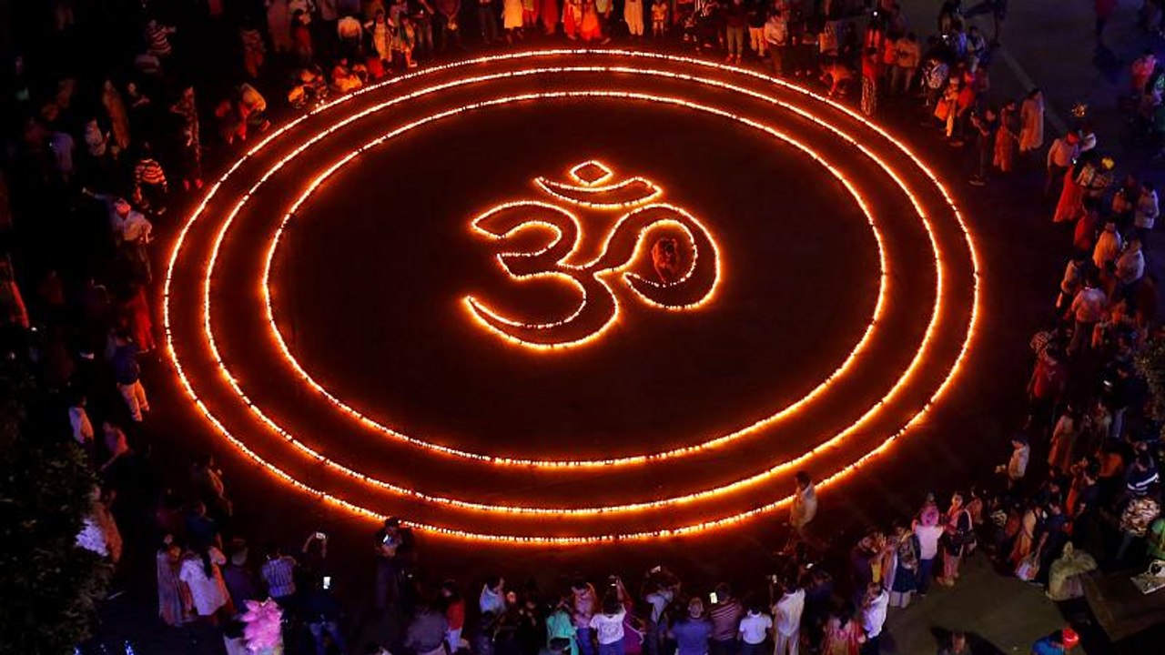 India celebrates Diwali with lights and firecrackers