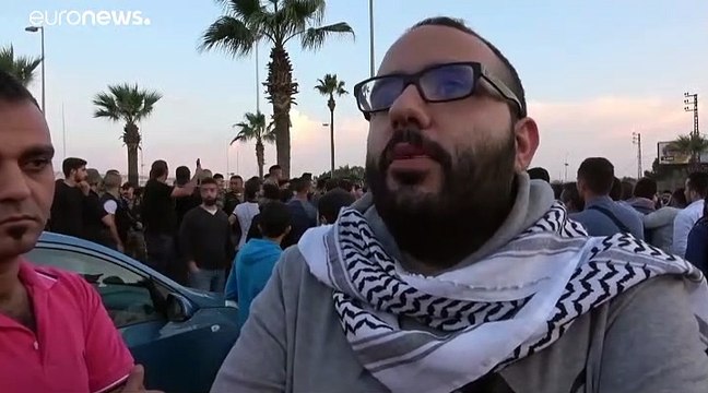 لليوم الثاني عشر على التوالي.. المحتجون يواصلون إغلاق الطرق في لبنان