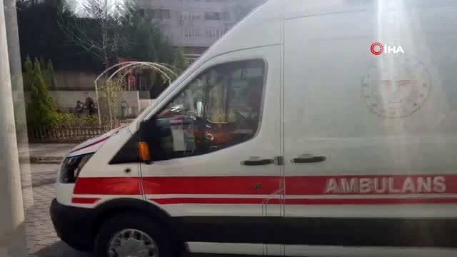 İskelede dengesini kaybeden işçi düşerek yaralandı