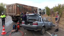 Otomobille hafriyat kamyonu çarpıştı: 1 ölü - KAHRAMANMARAŞ