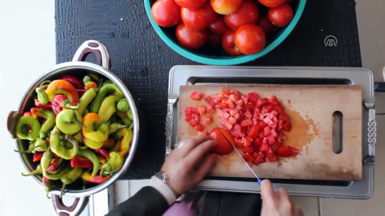 Konserveleri 'Gençler Gönderdi' - VAN