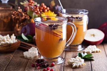 What Is Wassail & How Is It Different from Cider? 🍎