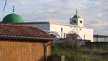 توقيف يميني متطرف أصاب شخصين في هجوم على مسجد غرب فرنسا