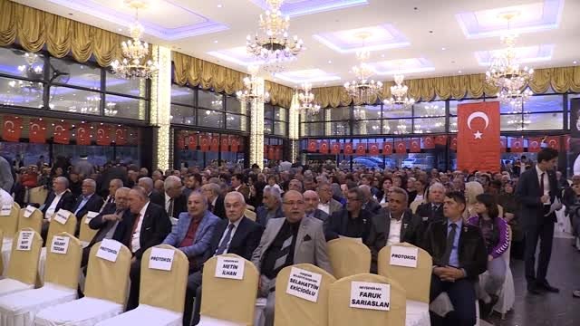 CHP Grup Başkanvekili Özel: 29 Ekim 2023'e kadar ben yok, biz varız