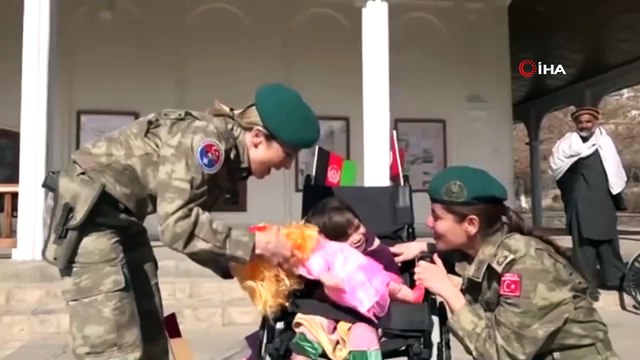 İzmirli gençler, 29 Ekim Cumhuriyet Bayramı için ‘Vatan Marşı’nı seslendirdi