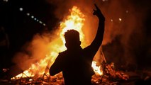 Arde Chile en el primer día sin militares en las calles