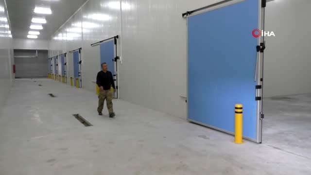 Bölgenin en büyük soğuk hava deposu yükseliyor