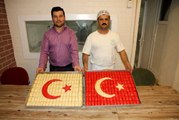 Baklava ustalarından Mehmetçiğe 'ay yıldızlı' baklava