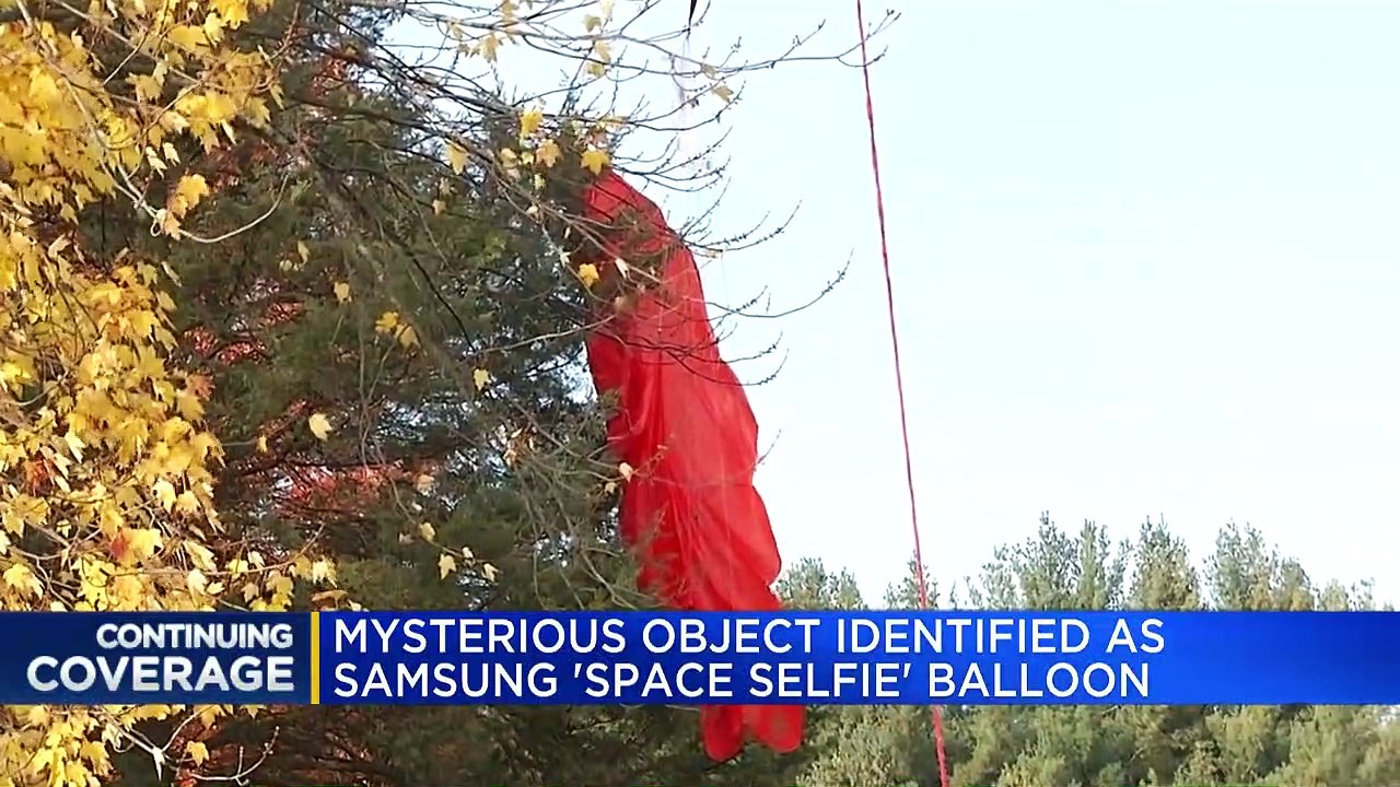 Un couple a eu la surprise de voir un satellite de Samsung atterrir dans leur cours.