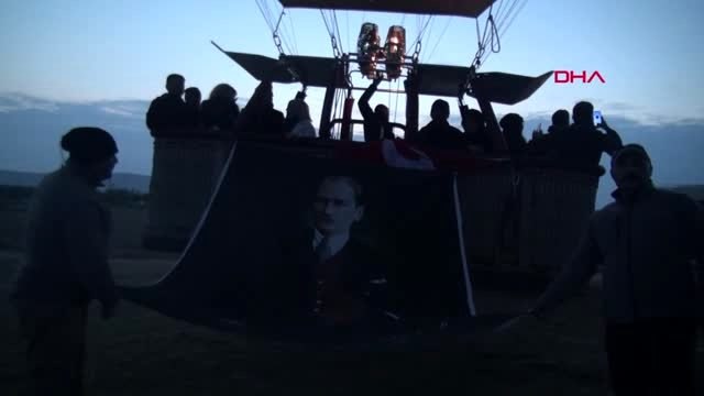 Nevşehir kapadokya'da balonlar, cumhuriyet bayramı için havalandı-2