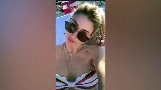 Şeyma Subaşı'dan bikinili paylaşım