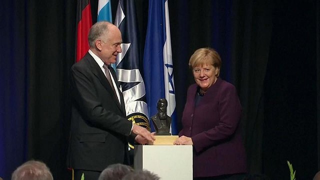 Hüterin der Zivilisation : Merkel mit Theodor-Herzl-Preis geehrt